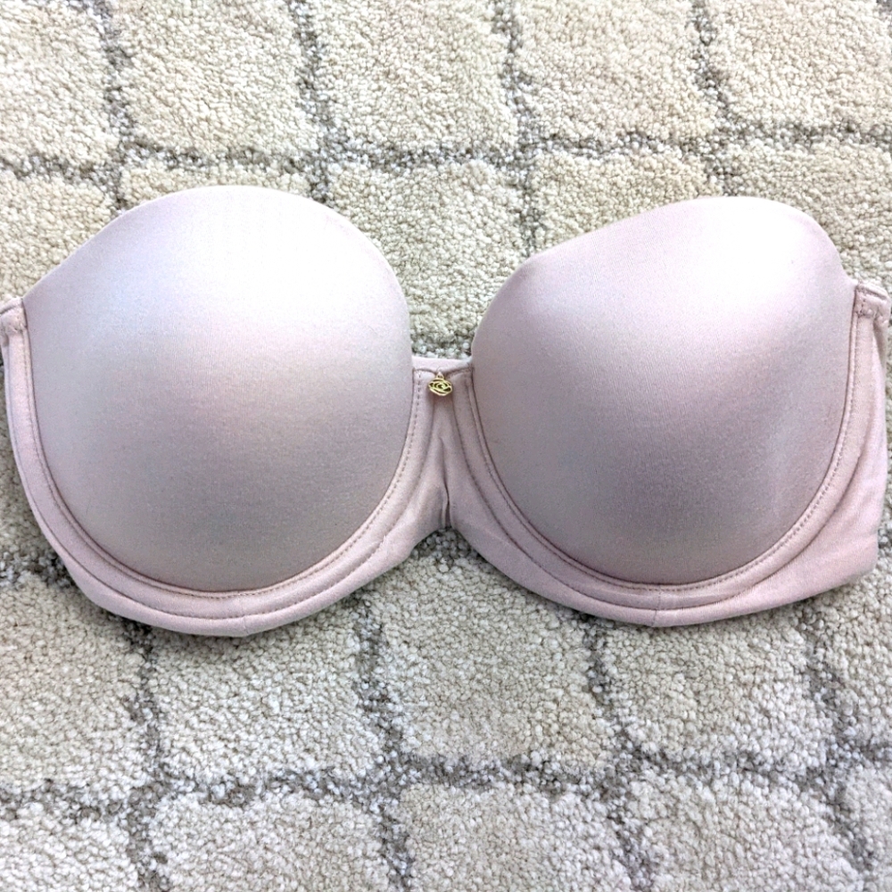 Betsey Johnson Strapless Bra